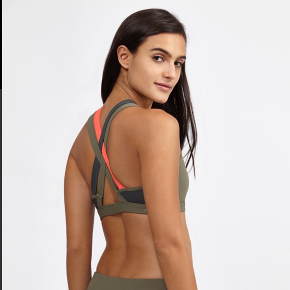 Reebok Short Sports Bra - Picture 3 of 8